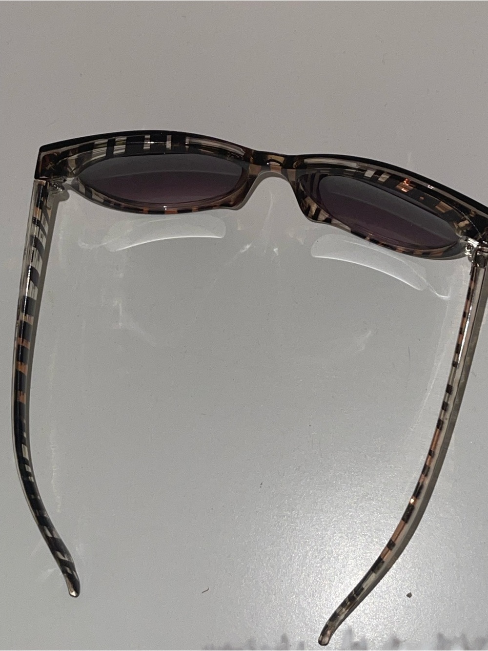 Chic Cat-Eye Tortoiseshell Sunglasses | Retro Mob Wife Aesthetic | Brown & Black - Picture 6 of 6